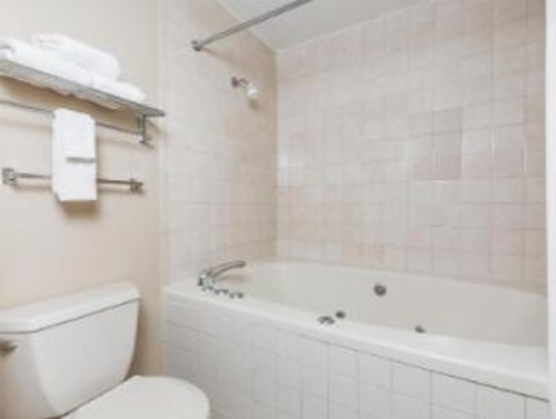 Days Inn by Wyndham New Market Battlefield image 10